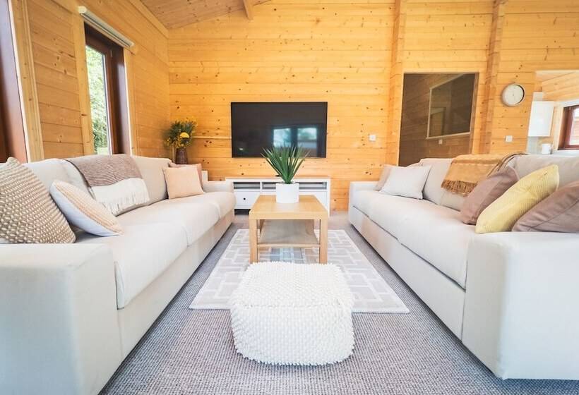 בית מלון כפרי Sundance Lodge