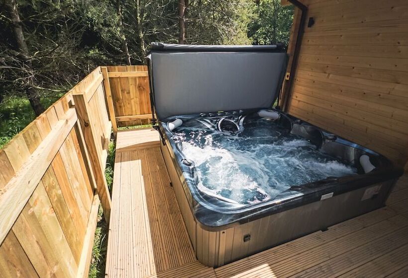 בית מלון כפרי Sundance Lodge