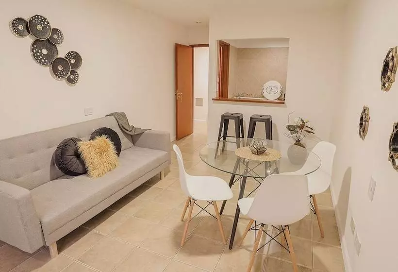 Isla Bonita Suites