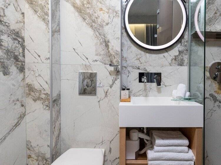 Metropolitan Pearl Boutique