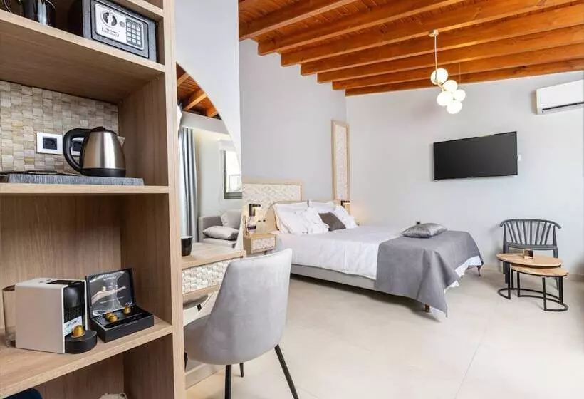 Metropolitan Pearl Boutique