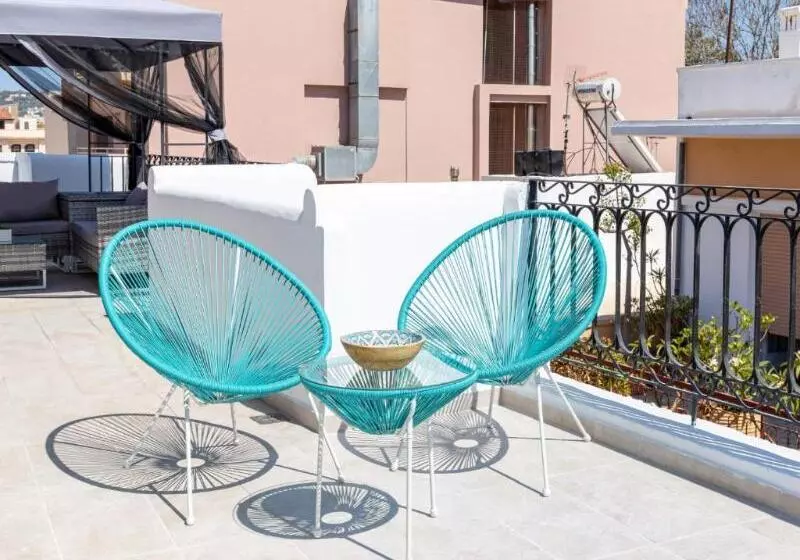 Metropolitan Pearl Boutique