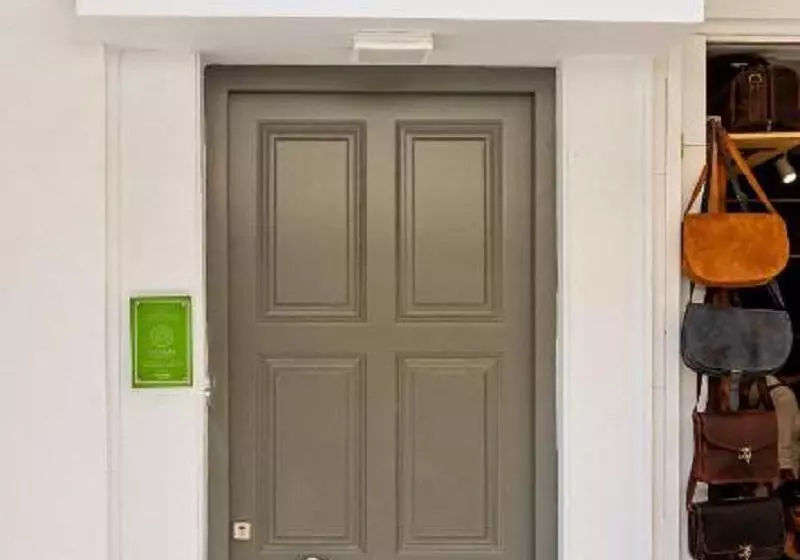 Metropolitan Pearl Boutique