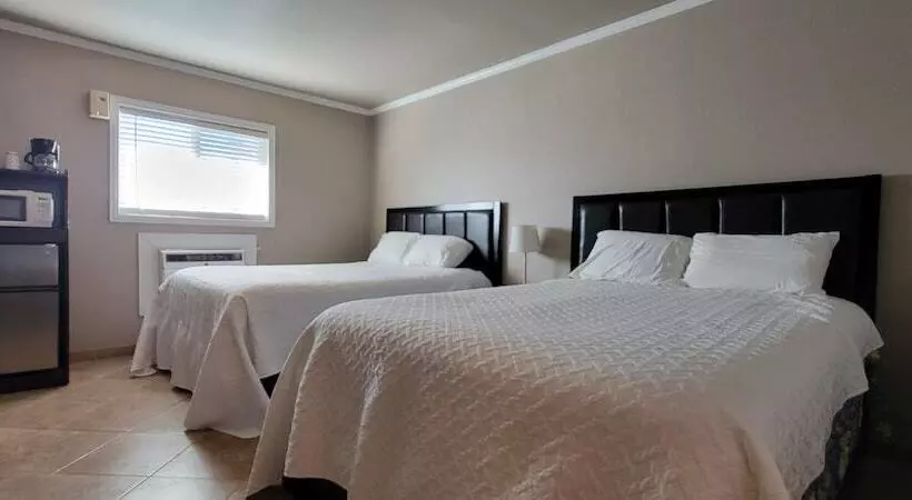 Motelli Five Star Inn