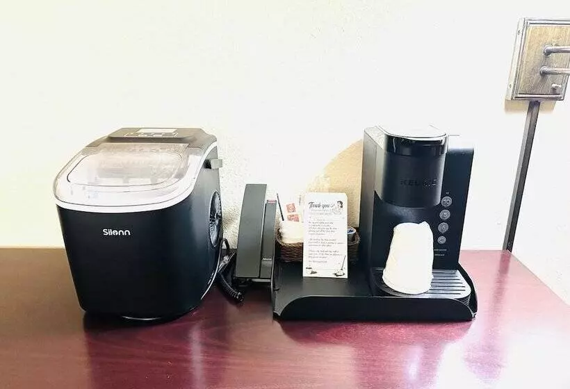 Motelli Quincy Inn And Suites