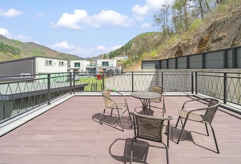 Pension (Hôtel basse catégorie) Gapyeong 204kids Poolvilla