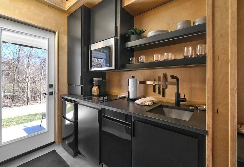 ペンション Bunkies The Cut