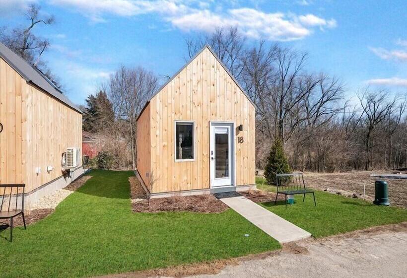 ペンション Bunkies The Cut