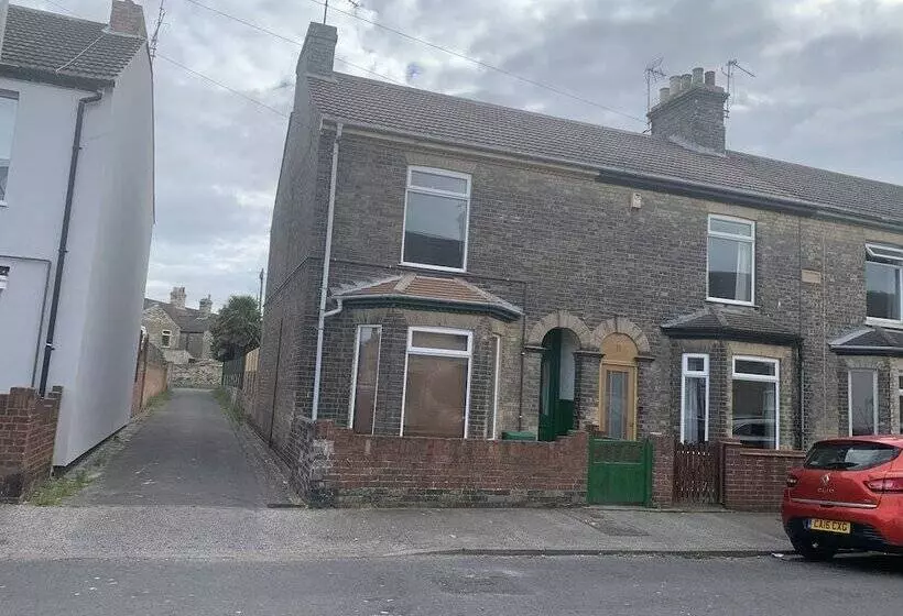 レジデンス Inviting 3 Bed House In Lowestoft Near The Beach