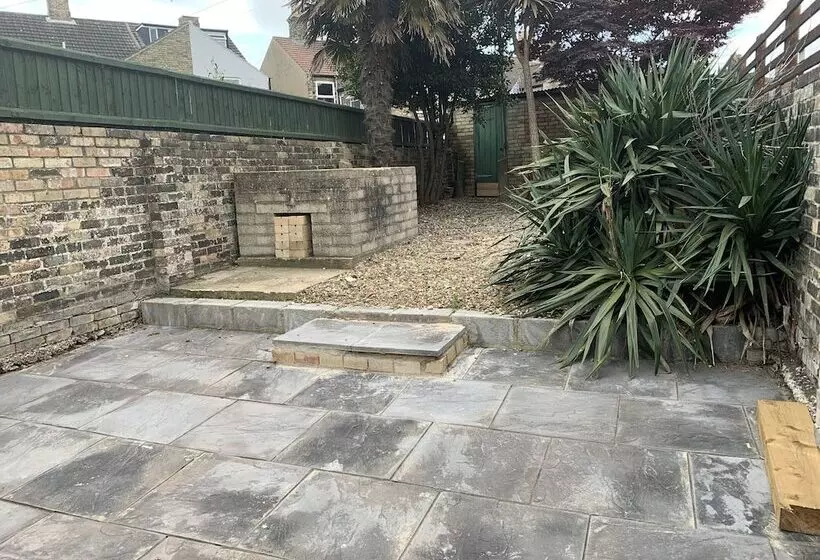 レジデンス Inviting 3 Bed House In Lowestoft Near The Beach