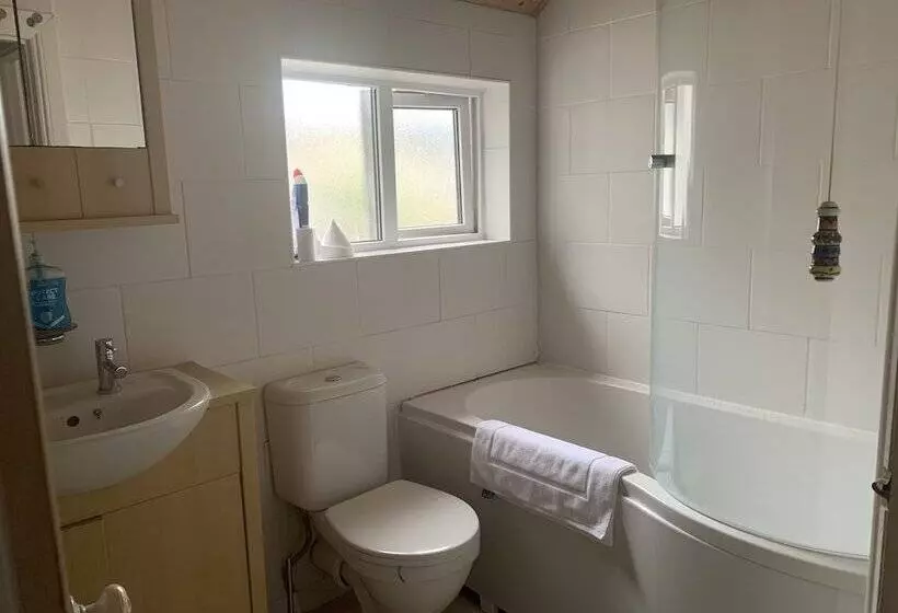レジデンス Inviting 3 Bed House In Lowestoft Near The Beach