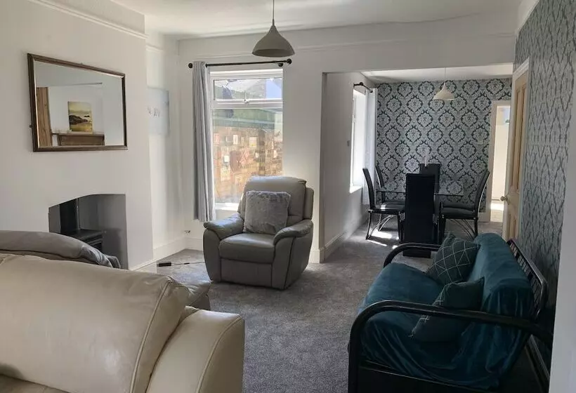 レジデンス Inviting 3 Bed House In Lowestoft Near The Beach