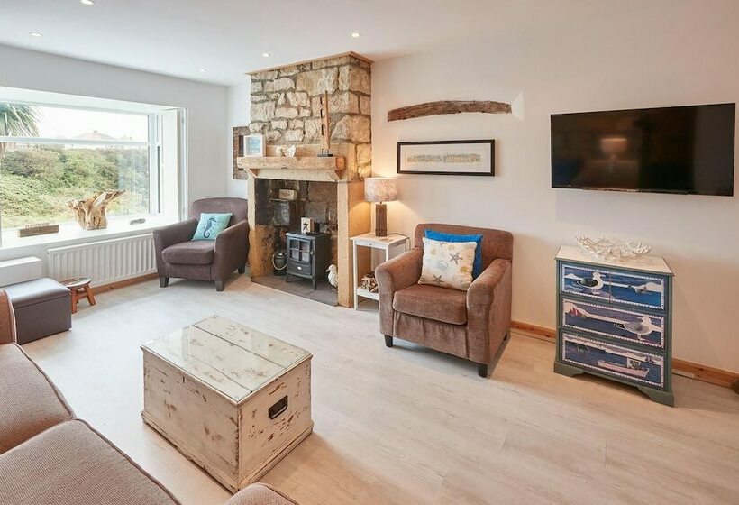 The Cottage Marksebythesea