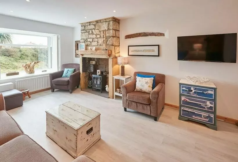 The Cottage Marksebythesea
