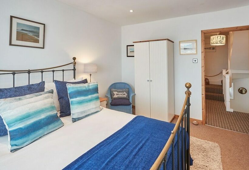 The Cottage Marksebythesea