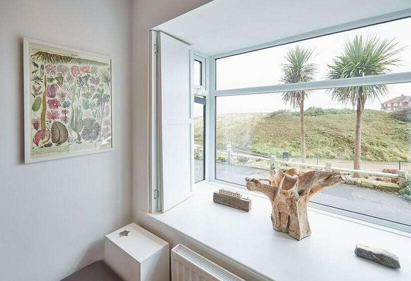 The Cottage Marksebythesea