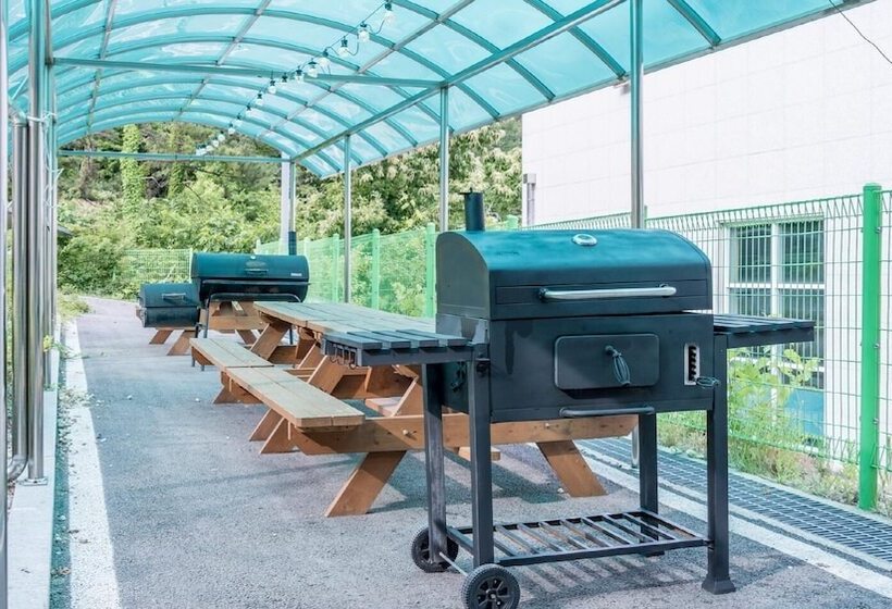 Tongyoung Sandeulhae Healling Pension