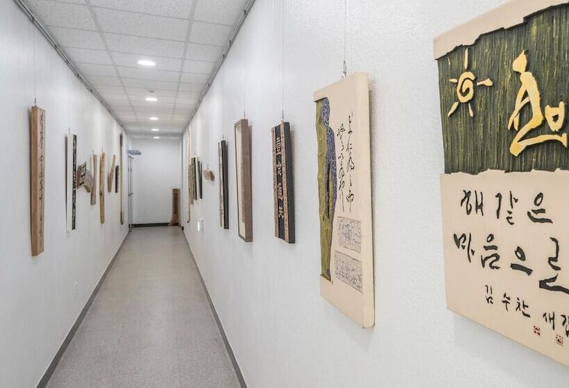 Tongyoung Sandeulhae Healling Pension