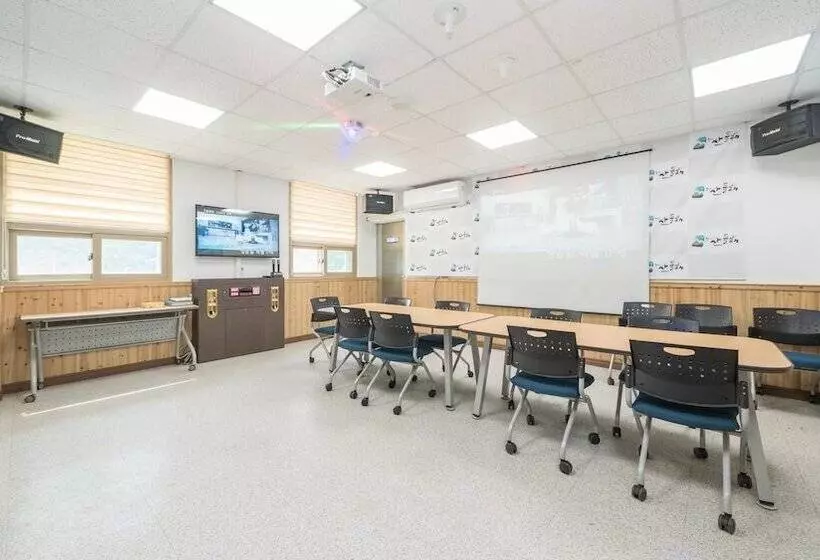 Tongyoung Sandeulhae Healling Pension