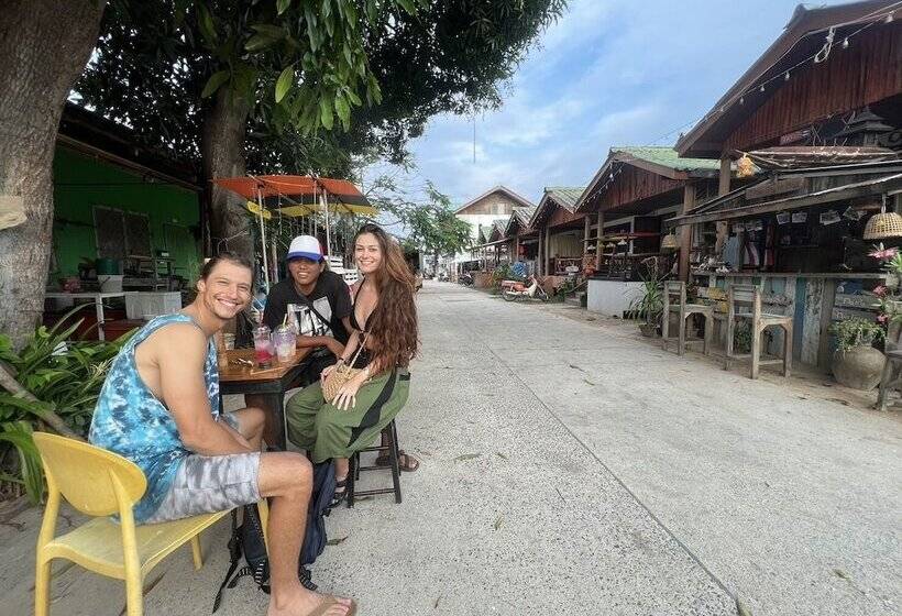 U Hostel Koh Phangan