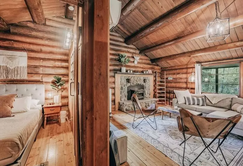 76gs   Genuine Log Cabin   Wi Fi   Pets Ok   Sleeps 4