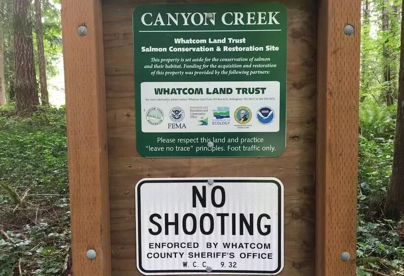 76gs   Genuine Log Cabin   Wi Fi   Pets Ok   Sleeps 4