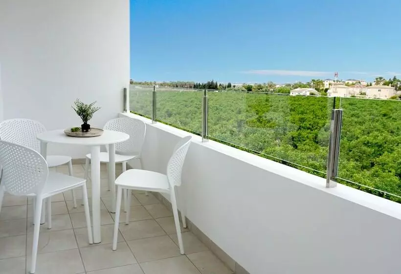 Apartamentos La Laguna Fase Ii