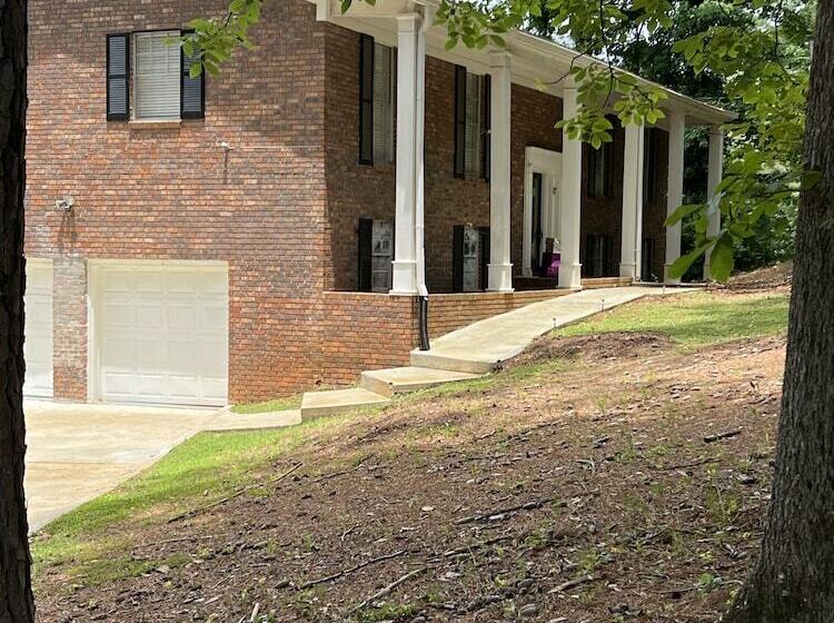 مبيت وإفطار Urban Lake House