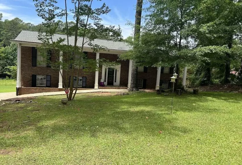 Aamiaismajoitus (B&B) Urban Lake House