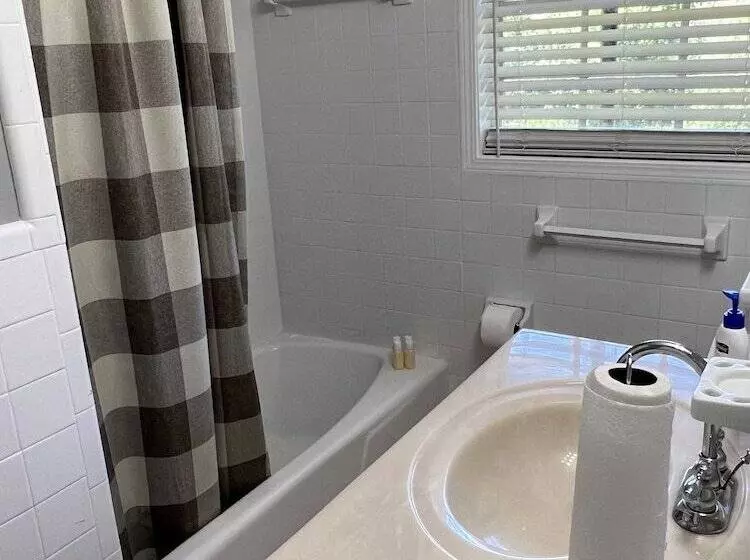 Aamiaismajoitus (B&B) Urban Lake House