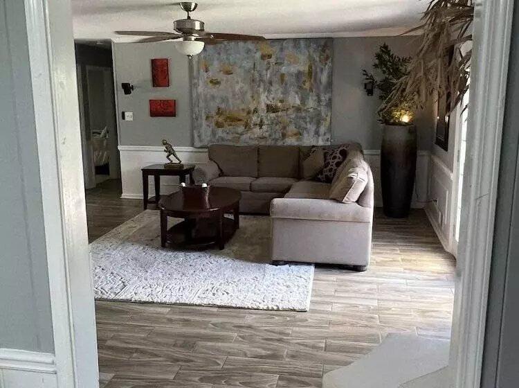 Aamiaismajoitus (B&B) Urban Lake House