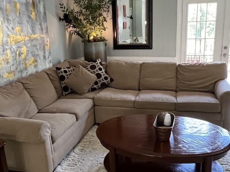 مبيت وإفطار Urban Lake House