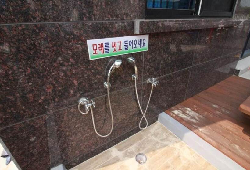 Boryeong Donggrami Pension