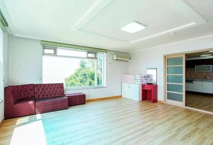 Daebudo Wooseong Resort Pension