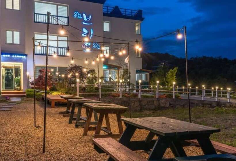 Gyeongju Nunkoip Pension