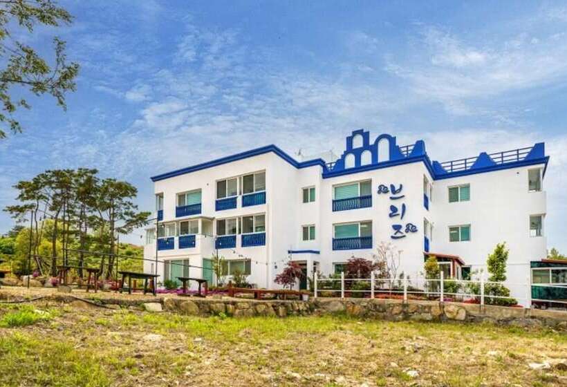 Gyeongju Nunkoip Pension