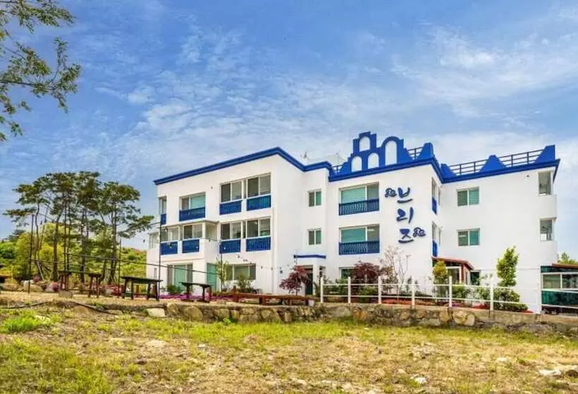 Gyeongju Nunkoip Pension