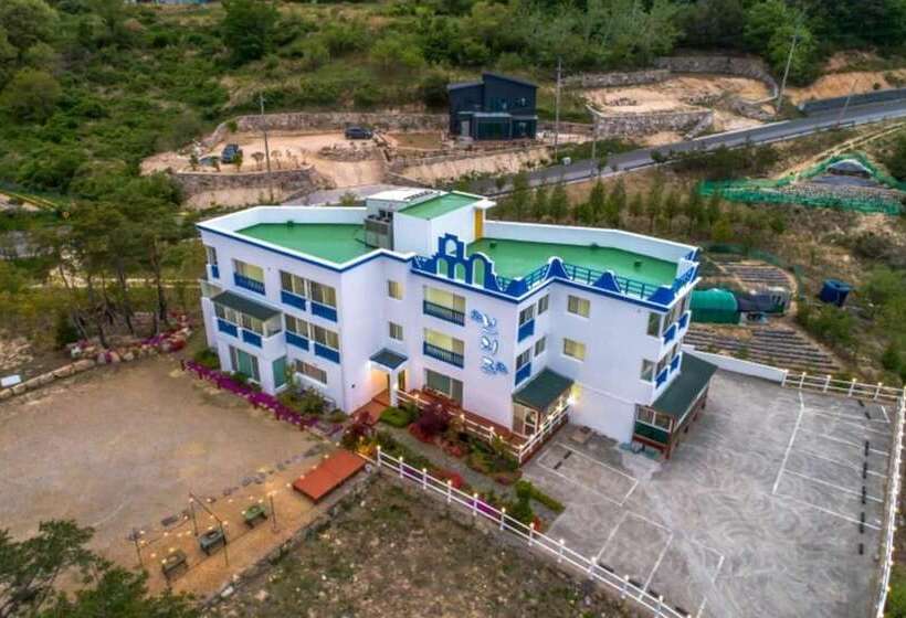 Gyeongju Nunkoip Pension