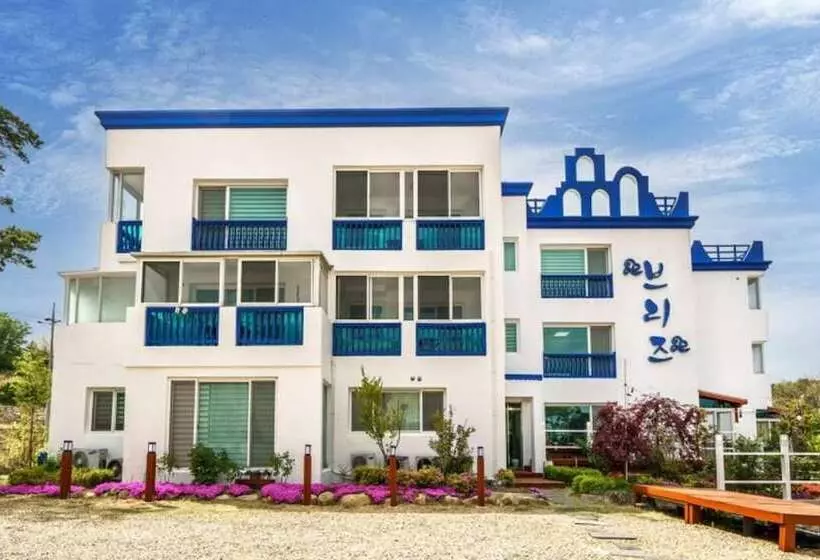 Gyeongju Nunkoip Pension
