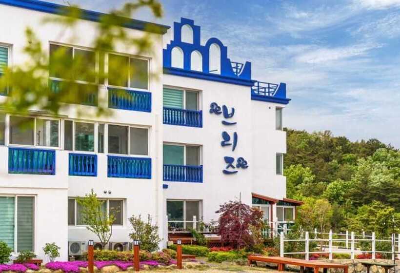 Gyeongju Nunkoip Pension