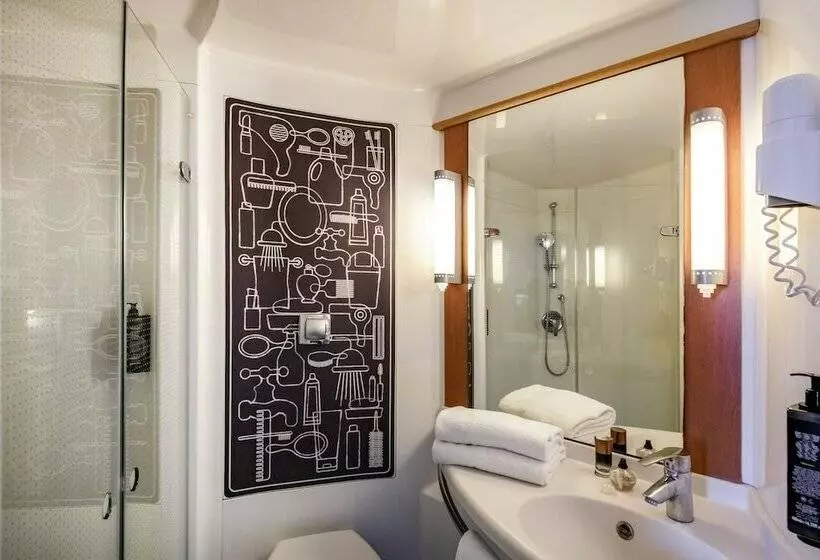 Hotelli Hôtel Ibis Cannes Mouans Sartoux