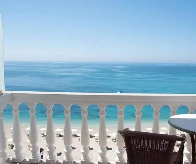 ホテル Ionion Beach Resort