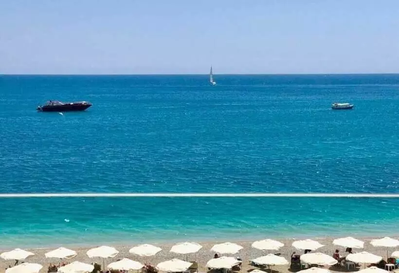 ホテル Ionion Beach Resort