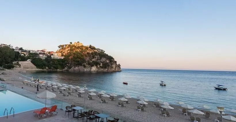 ホテル Ionion Beach Resort