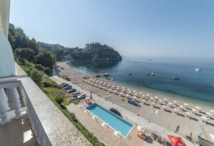 בית מלון כפרי Ionion Beach Resort