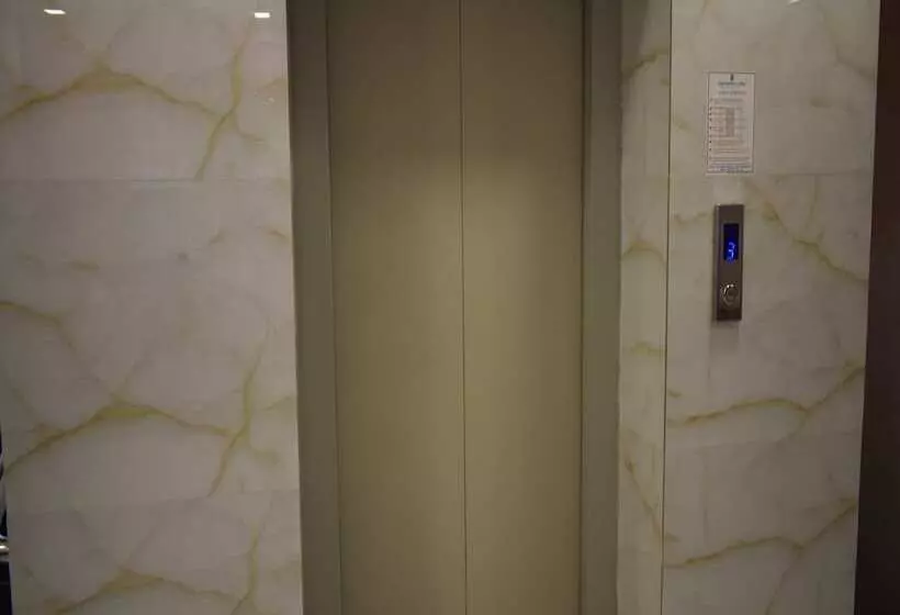 Hotelli Park Regency S