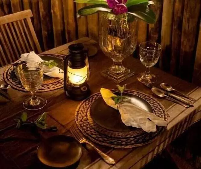 ホテル Safari Moon Luxury Bush Lodge