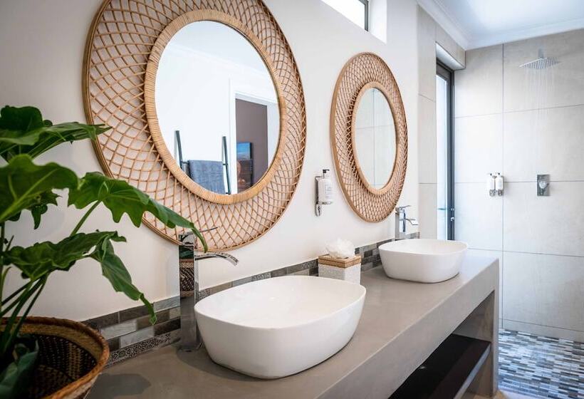 בית מלון כפרי Safari Moon Luxury Bush Lodge