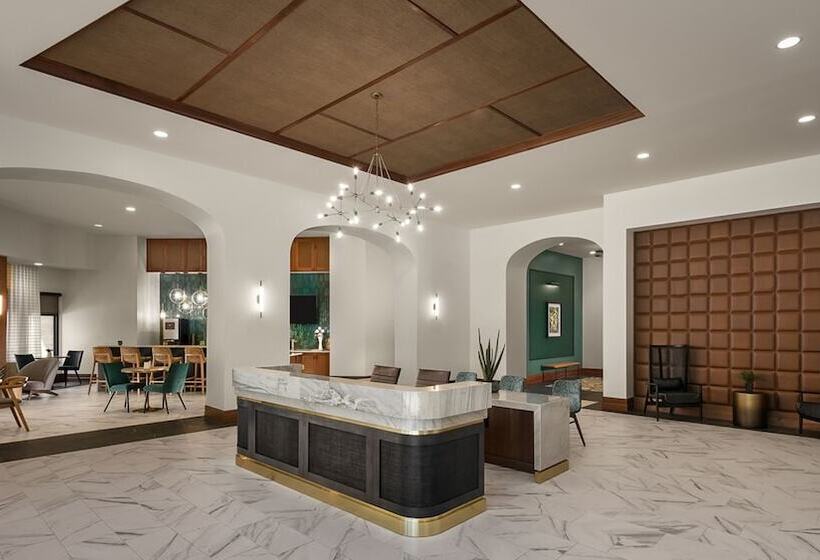 فندق Sentral Old Town