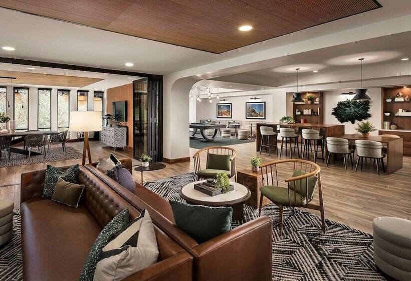 فندق Sentral Old Town